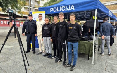 Naši učenici na obilježavanju Dana policije u Županji