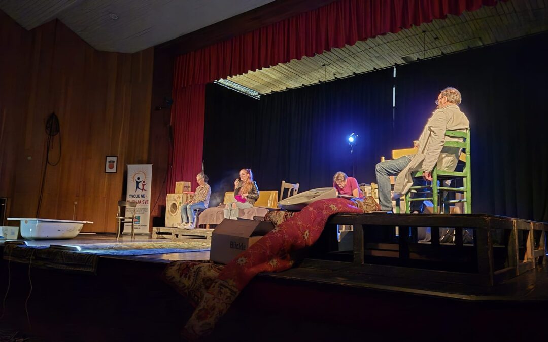 Učenici naše škole prisustvovali edukativnoj predstavi „Zmajevi koji ne lete“