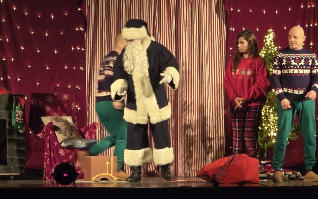 Bad Blue Božićnjak: predstava o dobroti, miru i oprezu prema medijima