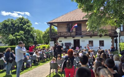 Učenici posjetili predstavljanje edukativnog vodiča „Idemo u Čardak!“