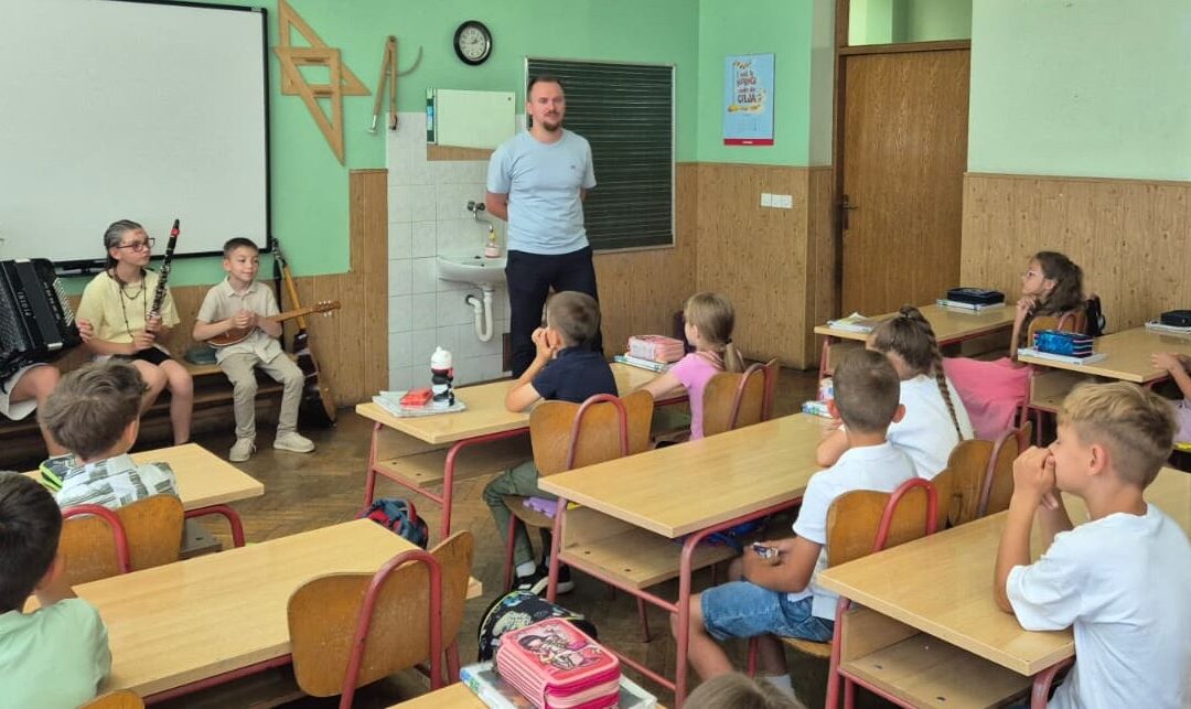 Učenici upoznali Glazbeni odjel OŠ Ivana Kozarca Županja